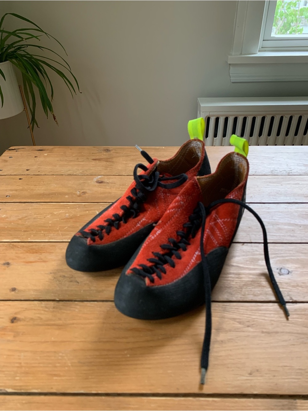 Women’s Red Climbing Shoes with Black Rubber Toe